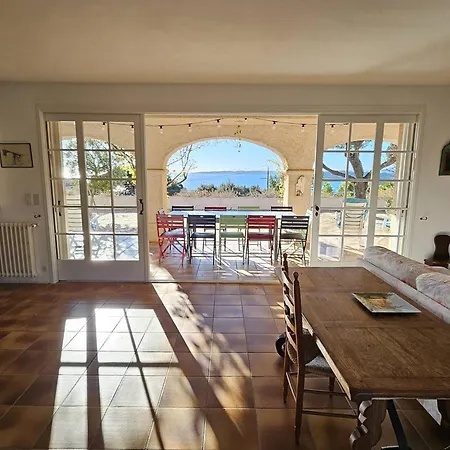 Villa De Maitre Pour 12 Avec Piscine Privee Aux Issambres - Fr-1-768-111
